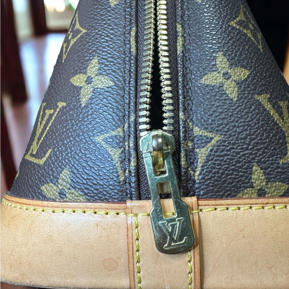 💕❤️Authentic Preloved LV Alma PM😍❤️ - Picture 8 of 8